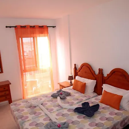 Apartamento Bahia Lobos Коральео